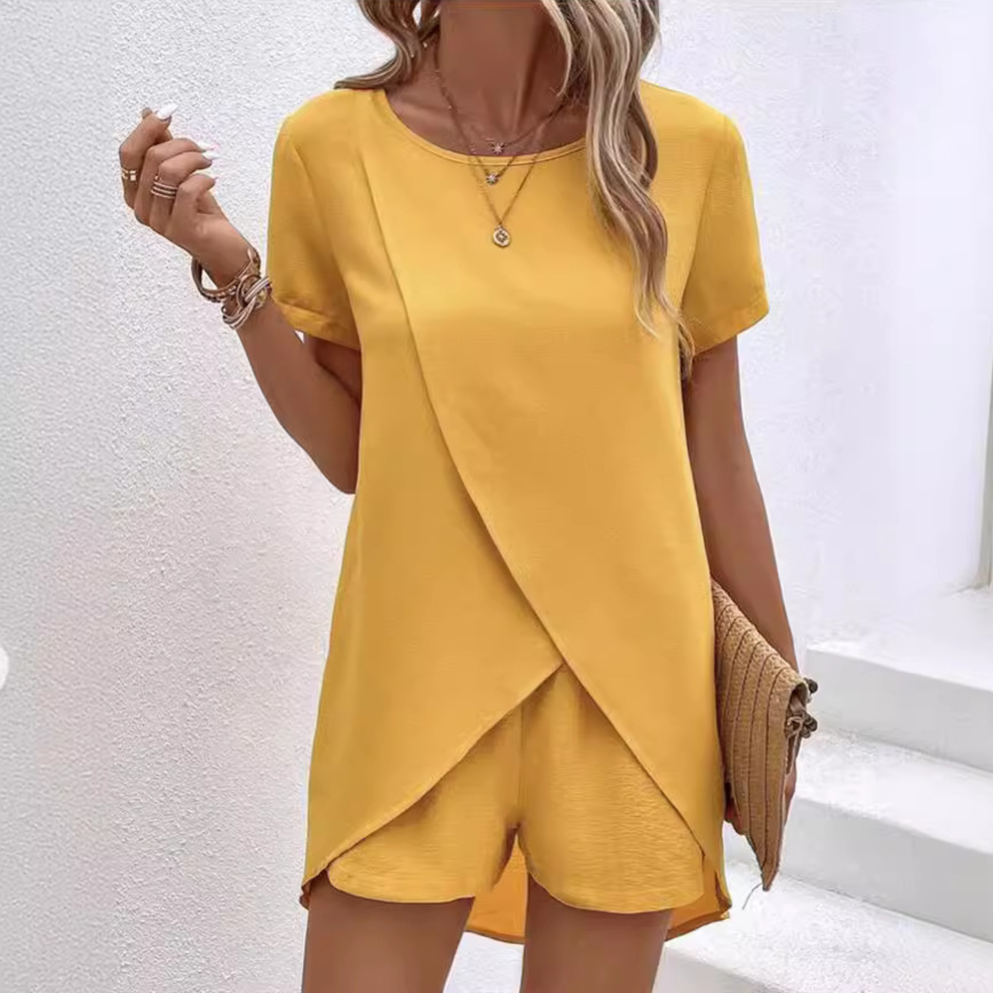 Amalia – elegantiškas laisvalaikio komplektas