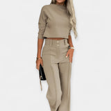 Kombinacija: Crop Top ir Kelnės