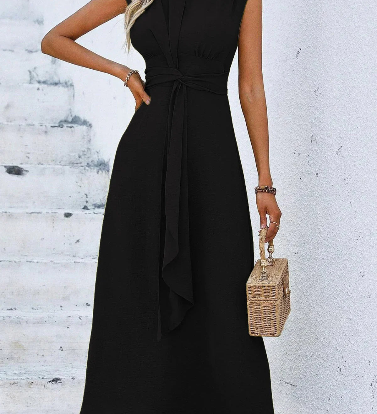 Eva – elegantiška suknelė