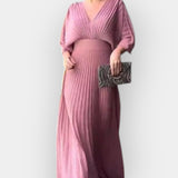 Seneris - Stilinga Plisuota Suknelė su Elegantiška Linija